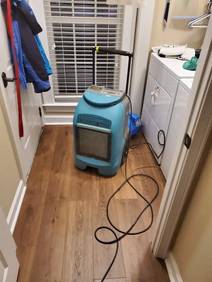 Commercial dehumidifier deployed for Flood Damage Cleanup in Lowes Island